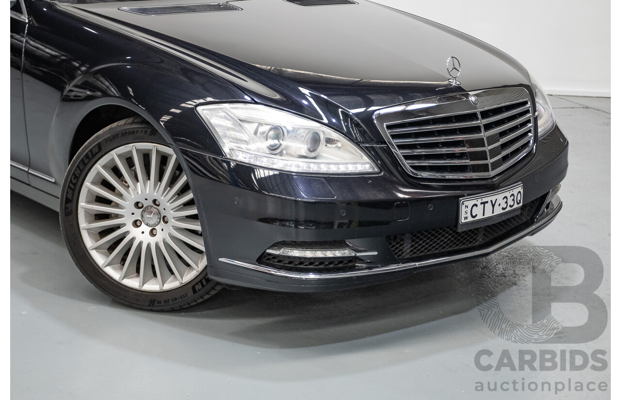 11/2010 Mercedes-Benz S350 221 09 Upgrade 4D Sedan Chromit Majestic Black Metallic V6 3.5L