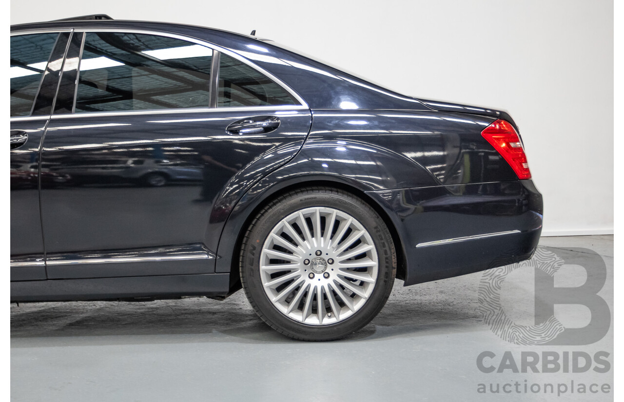 11/2010 Mercedes-Benz S350 221 09 Upgrade 4D Sedan Chromit Majestic Black Metallic V6 3.5L