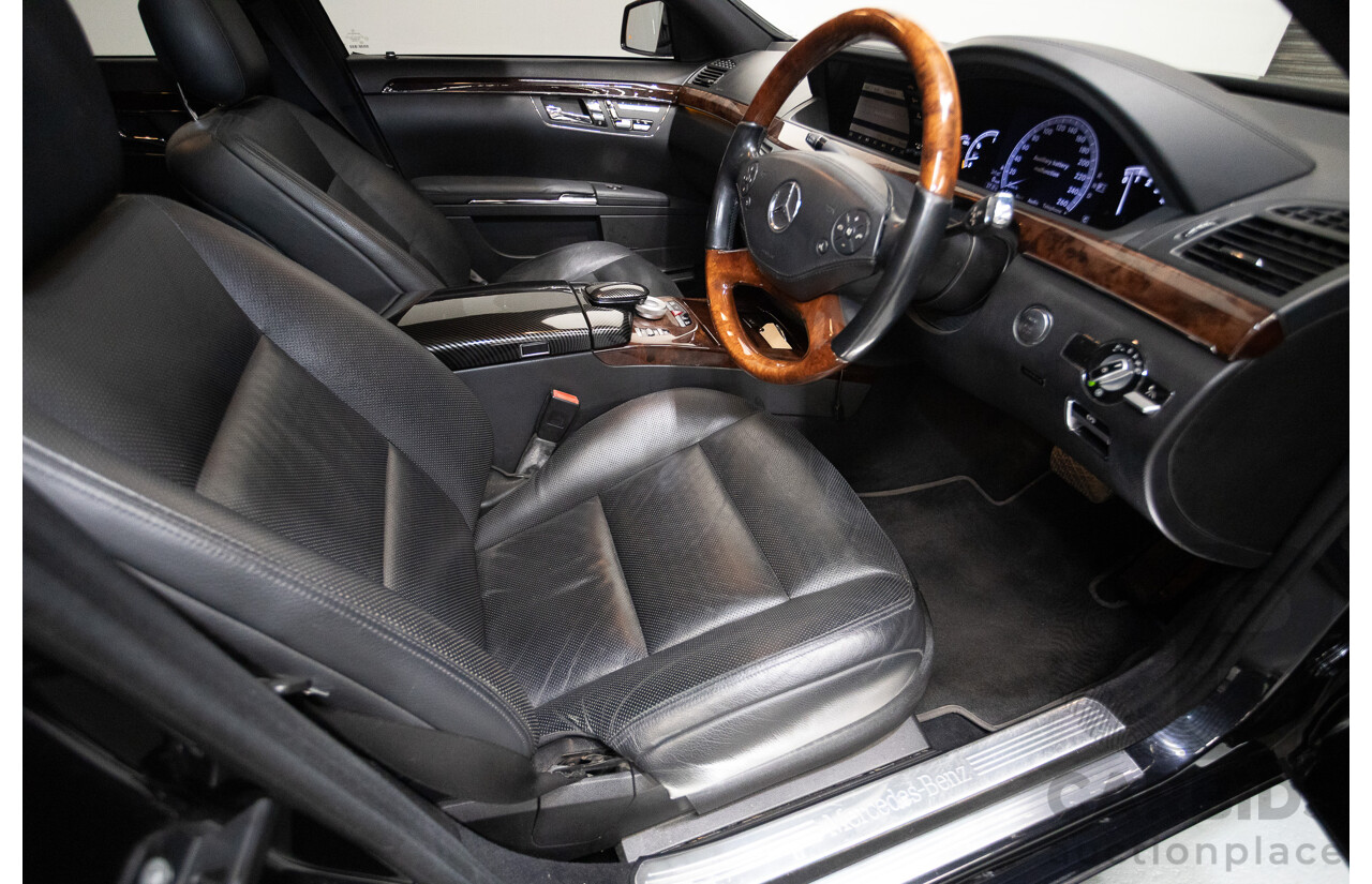 11/2010 Mercedes-Benz S350 221 09 Upgrade 4D Sedan Chromit Majestic Black Metallic V6 3.5L