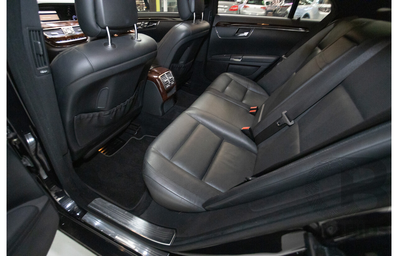 11/2010 Mercedes-Benz S350 221 09 Upgrade 4D Sedan Chromit Majestic Black Metallic V6 3.5L