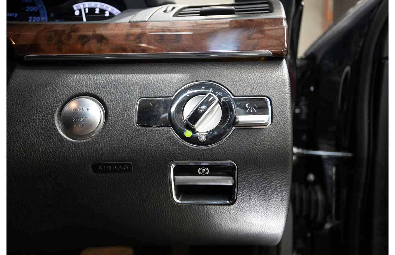 11/2010 Mercedes-Benz S350 221 09 Upgrade 4D Sedan Chromit Majestic Black Metallic V6 3.5L