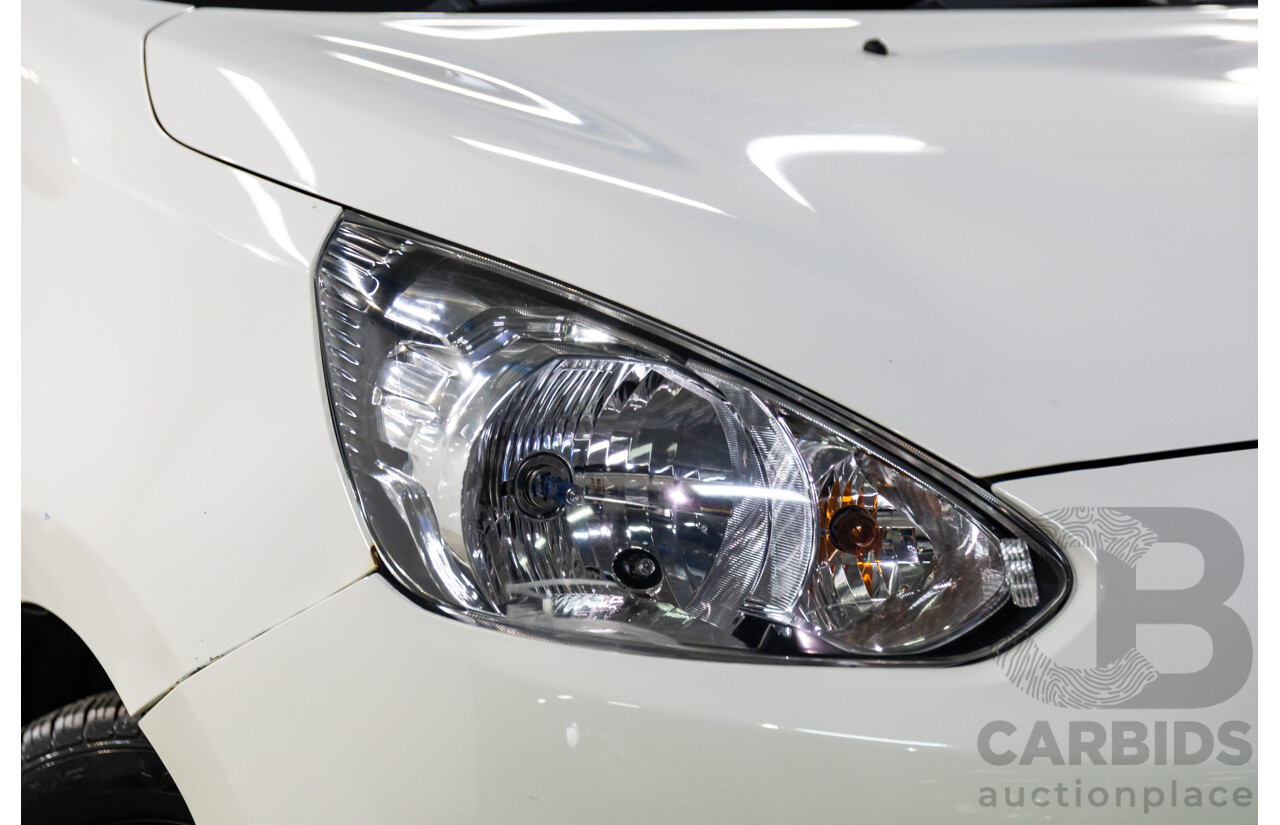 8/2013 Mitsubishi Mirage ES LA 5d Hatchback White 1.2L