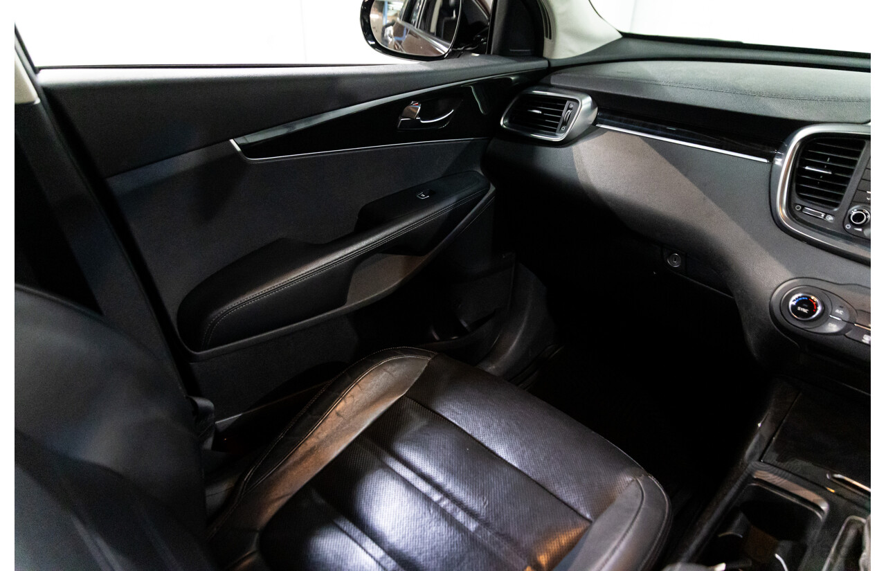 8/2015 Kia Sorento SLi (4x2) UM 4D Wagon Sunset Red Metallic V6 3.3L