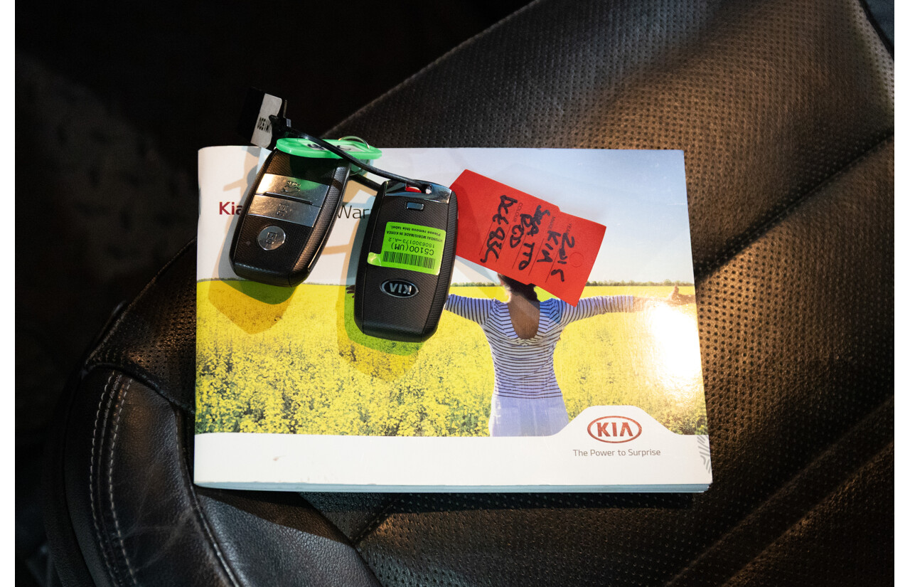 8/2015 Kia Sorento SLi (4x2) UM 4D Wagon Sunset Red Metallic V6 3.3L