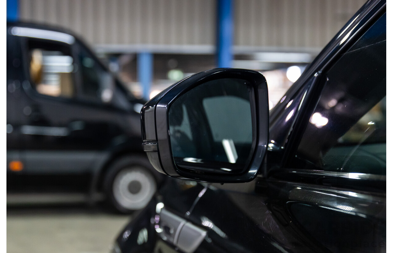 01/2016 Range Rover Evoque Td4 150 SE (AWD) LV MY16 5d Wagon Santorini Black Metallic Turbo Diesel 2.0L