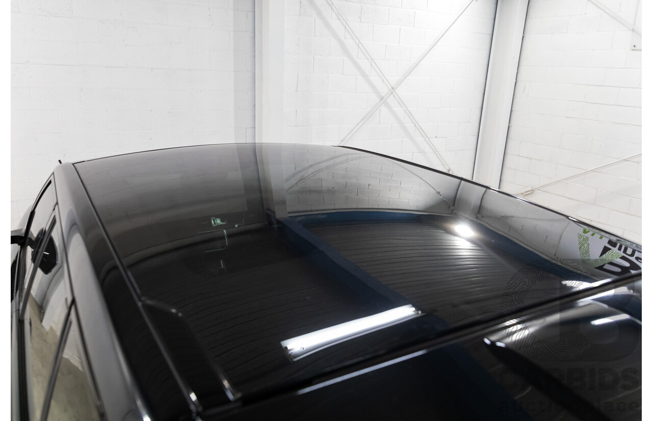 01/2016 Range Rover Evoque Td4 150 SE (AWD) LV MY16 5d Wagon Santorini Black Metallic Turbo Diesel 2.0L