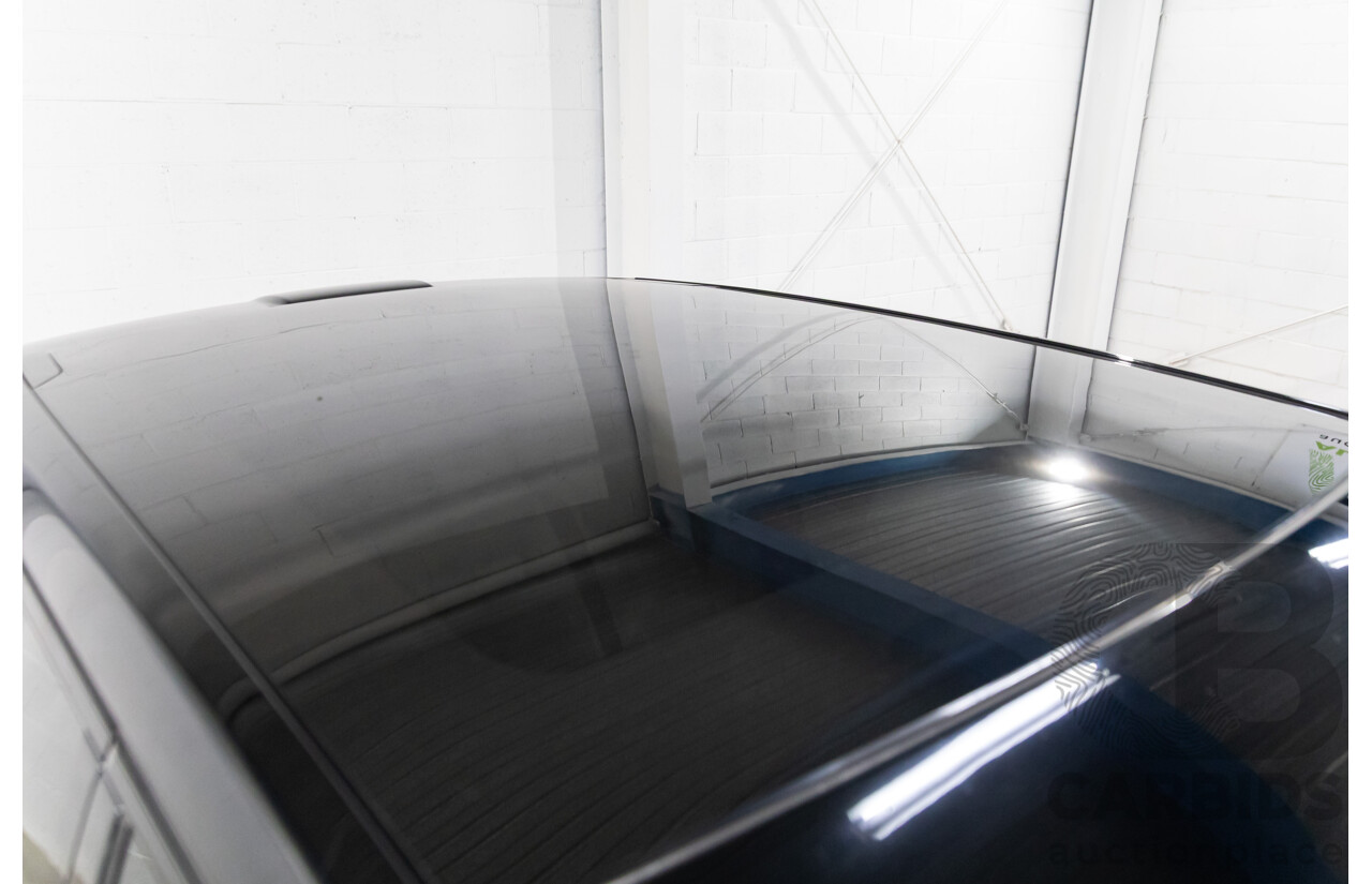 01/2016 Range Rover Evoque Td4 150 SE (AWD) LV MY16 5d Wagon Santorini Black Metallic Turbo Diesel 2.0L