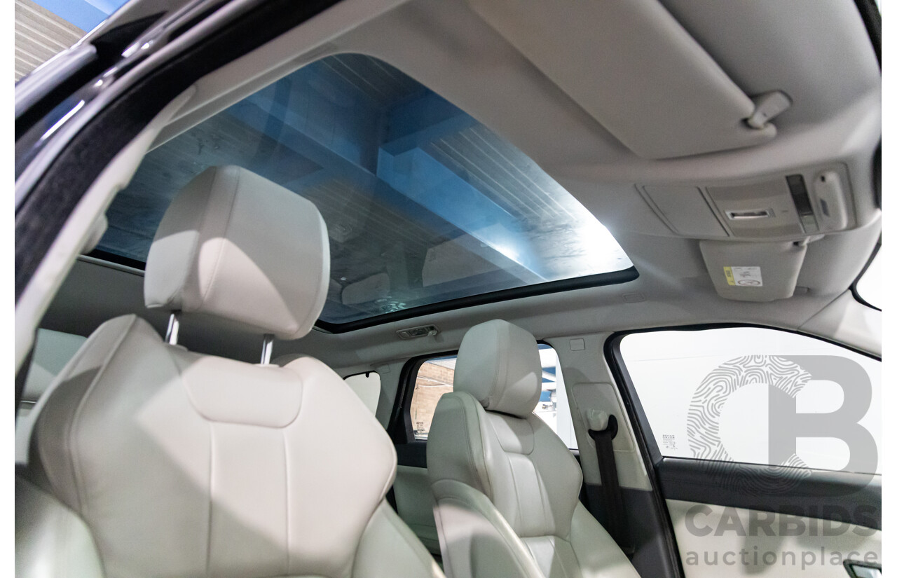 01/2016 Range Rover Evoque Td4 150 SE (AWD) LV MY16 5d Wagon Santorini Black Metallic Turbo Diesel 2.0L