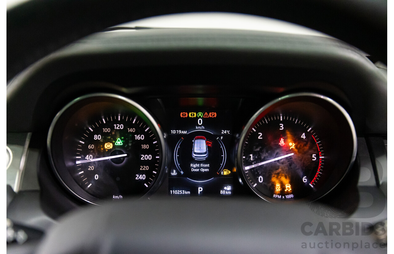 01/2016 Range Rover Evoque Td4 150 SE (AWD) LV MY16 5d Wagon Santorini Black Metallic Turbo Diesel 2.0L