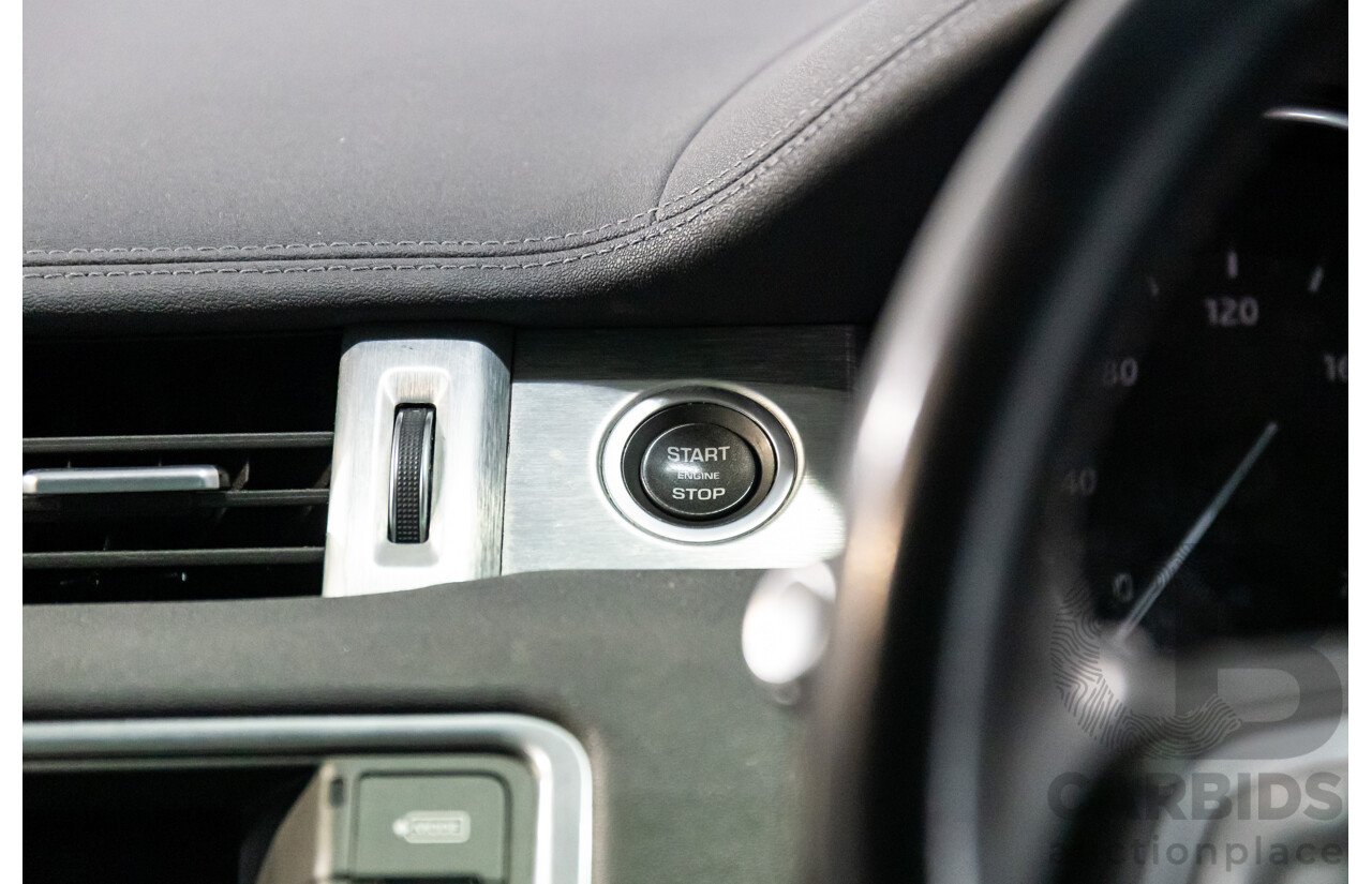 01/2016 Range Rover Evoque Td4 150 SE (AWD) LV MY16 5d Wagon Santorini Black Metallic Turbo Diesel 2.0L