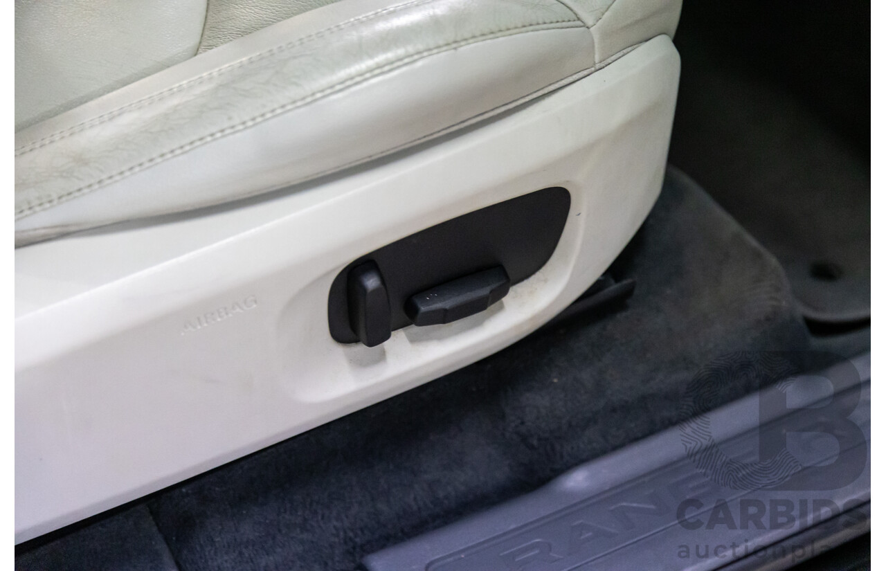 01/2016 Range Rover Evoque Td4 150 SE (AWD) LV MY16 5d Wagon Santorini Black Metallic Turbo Diesel 2.0L