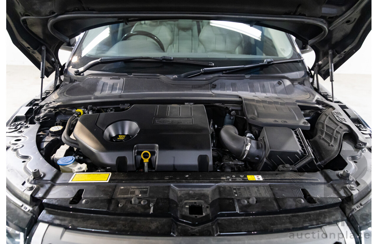 01/2016 Range Rover Evoque Td4 150 SE (AWD) LV MY16 5d Wagon Santorini Black Metallic Turbo Diesel 2.0L