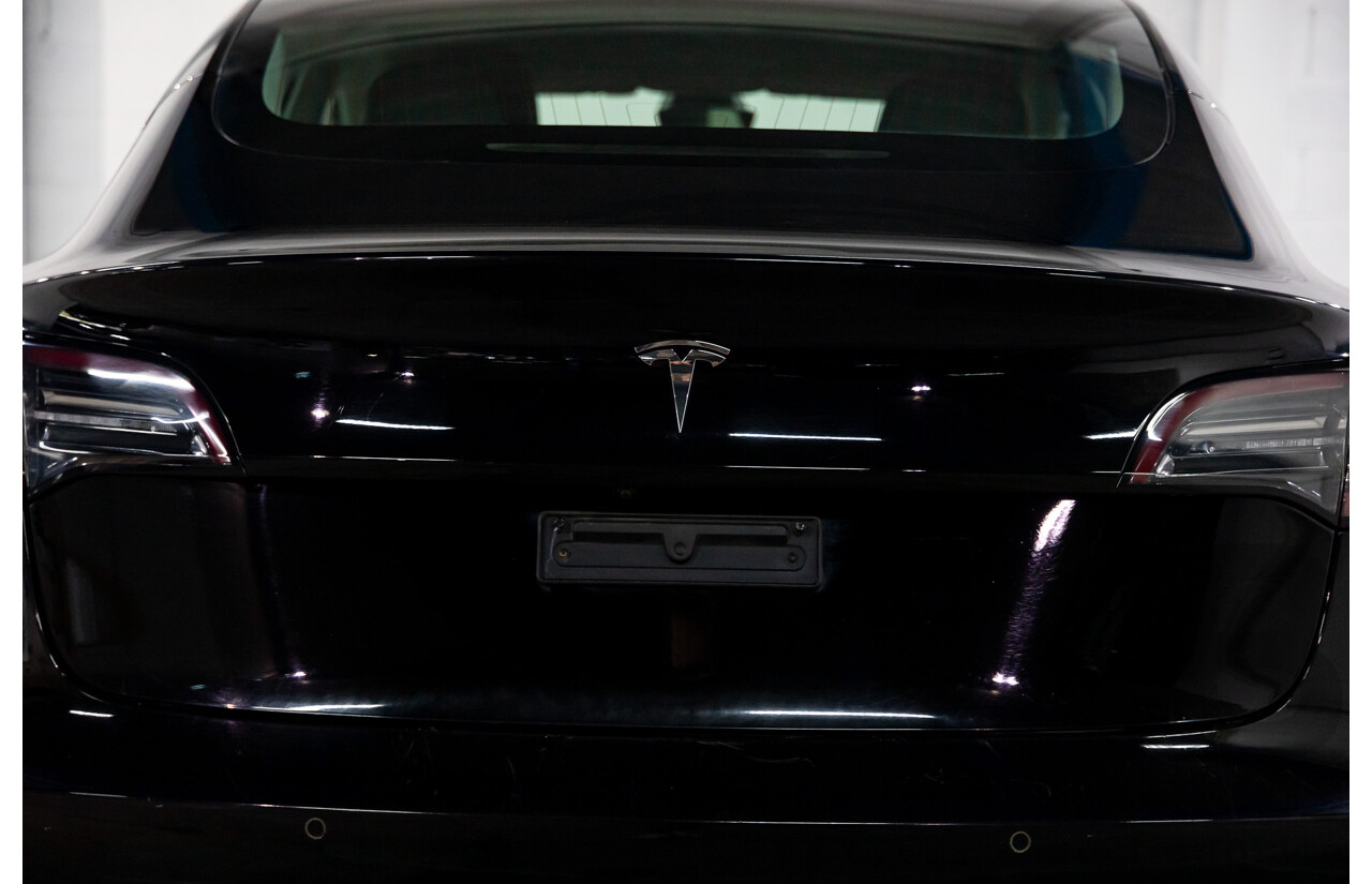 07/2019 Tesla Model 3 Standard Range (RWD) MY19 5d Sedan Black Dedicated Electric EV - 190kW