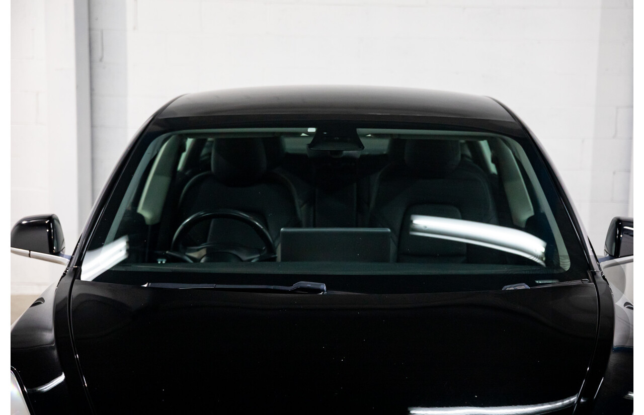 07/2019 Tesla Model 3 Standard Range (RWD) MY19 5d Sedan Black Dedicated Electric EV - 190kW