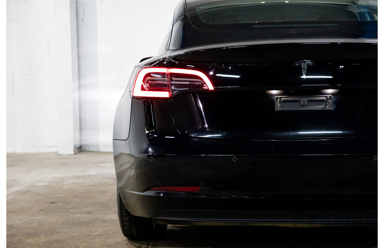 07/2019 Tesla Model 3 Standard Range (RWD) MY19 5d Sedan Black Dedicated Electric EV - 190kW