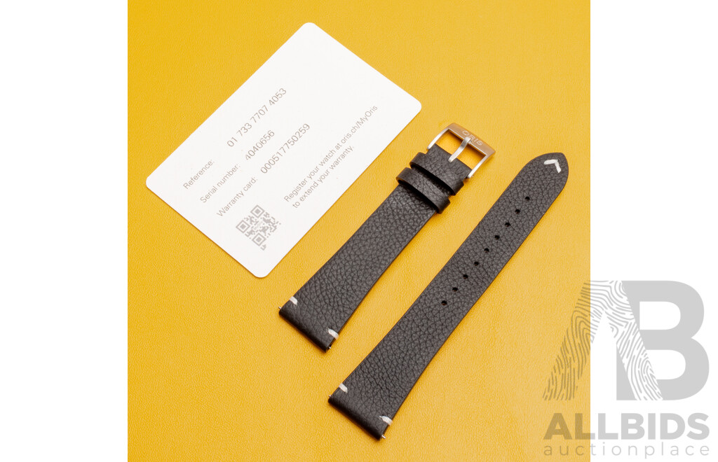 Oris Divers Sixty-Five 'Glow' 40mm Grey Fumé Dial Automatic Stainless Steel Dive Watch with Box & Tags