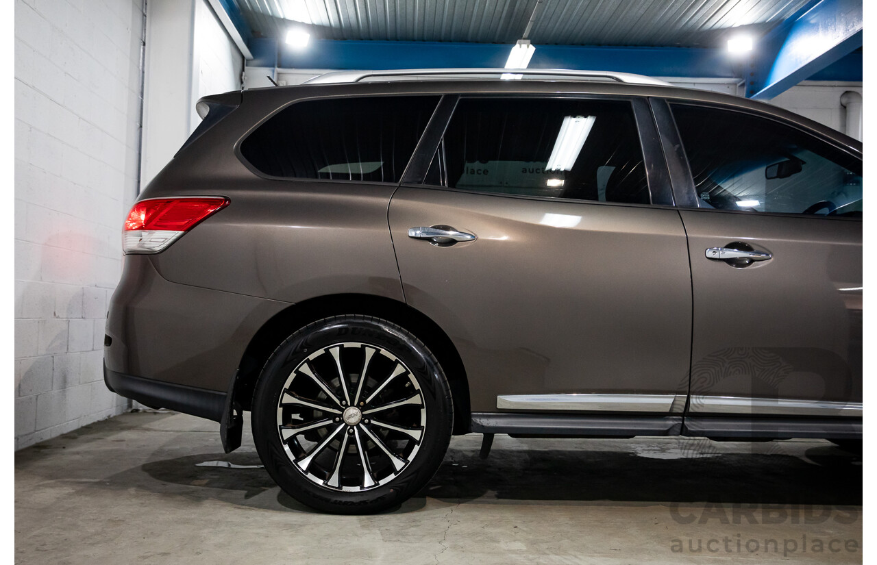 12/2015 Nissan Pathfinder ST-L N-Trek (4x4) R52 MY15 4d Wagon Gun Metallic V6 3.5L