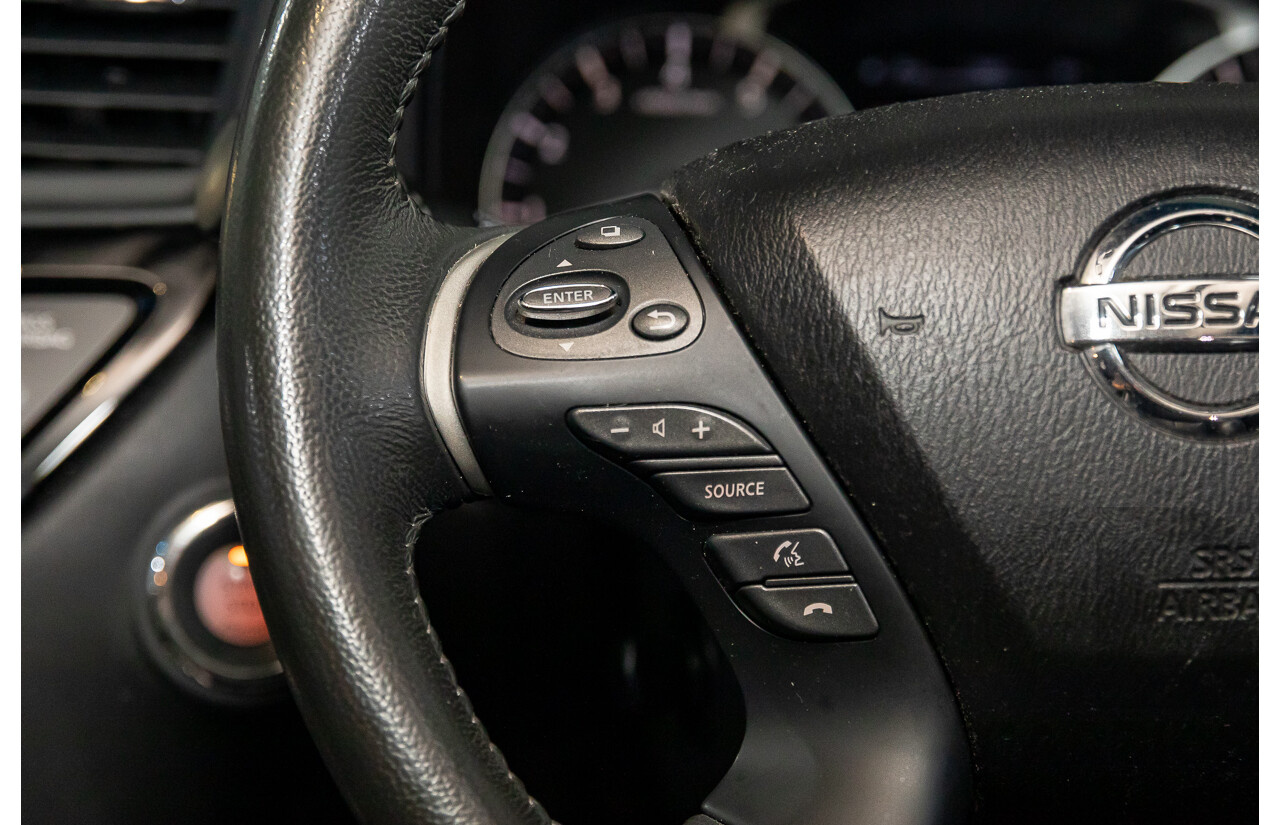 12/2015 Nissan Pathfinder ST-L N-Trek (4x4) R52 MY15 4d Wagon Gun Metallic V6 3.5L