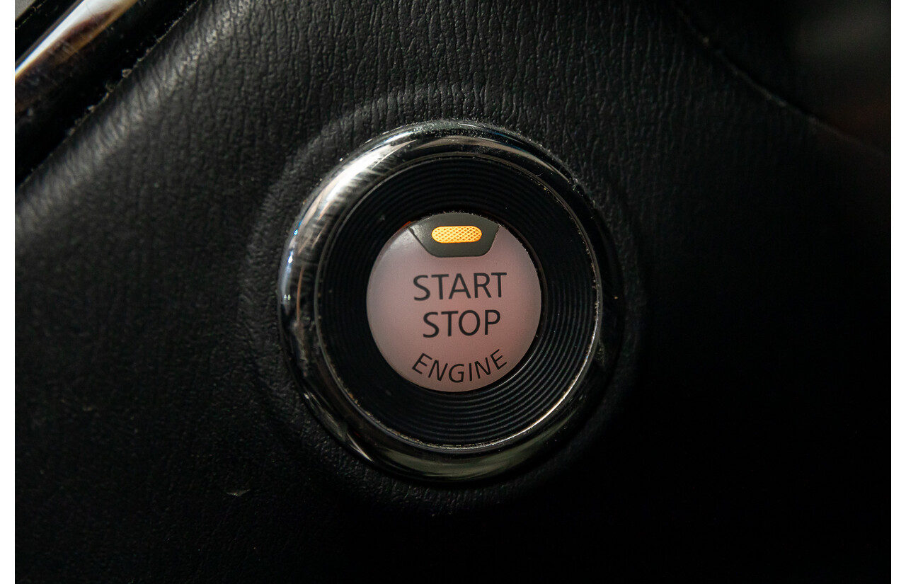 12/2015 Nissan Pathfinder ST-L N-Trek (4x4) R52 MY15 4d Wagon Gun Metallic V6 3.5L