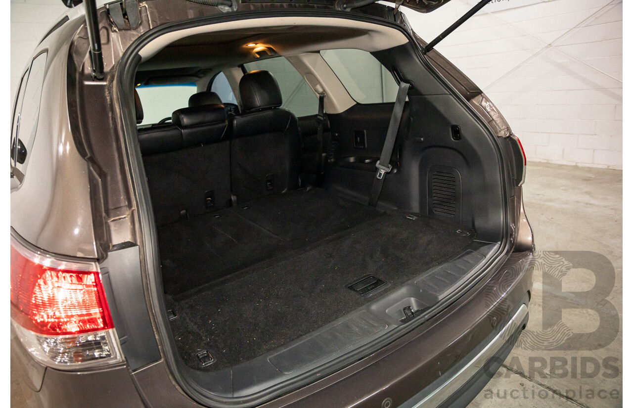 12/2015 Nissan Pathfinder ST-L N-Trek (4x4) R52 MY15 4d Wagon Gun Metallic V6 3.5L