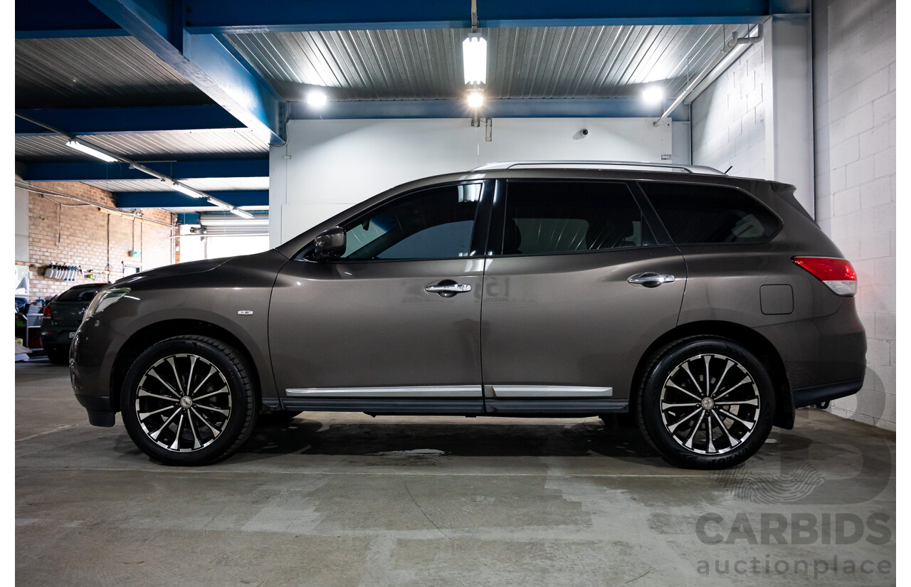 12/2015 Nissan Pathfinder ST-L (4x4) R52 MY15 4d Wagon Gun Metallic V6 3.5L