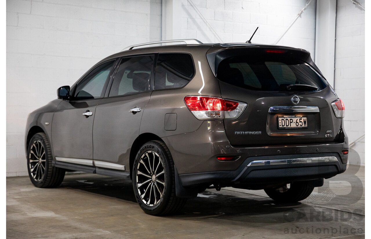 12/2015 Nissan Pathfinder ST-L (4x4) R52 MY15 4d Wagon Gun Metallic V6 3.5L