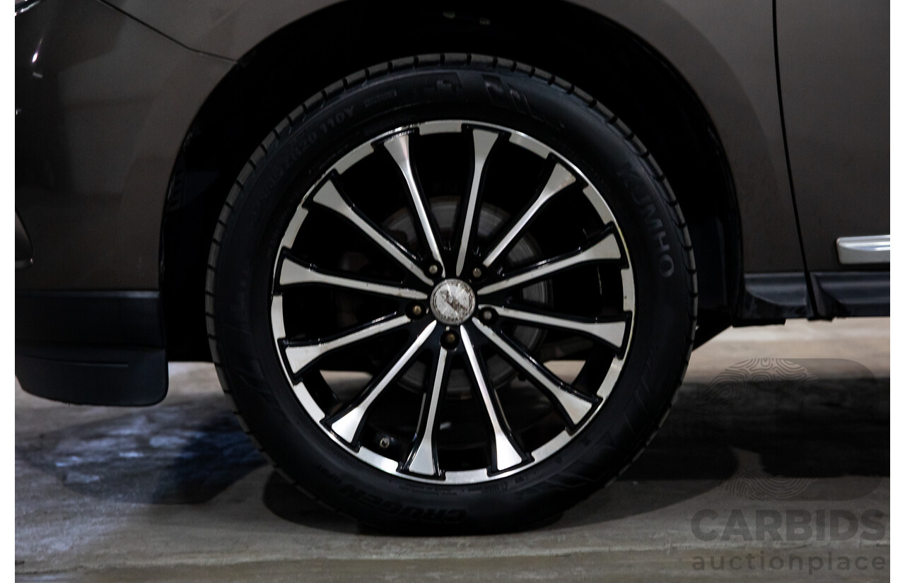 12/2015 Nissan Pathfinder ST-L (4x4) R52 MY15 4d Wagon Gun Metallic V6 3.5L