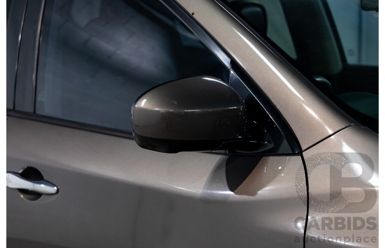 12/2015 Nissan Pathfinder ST-L (4x4) R52 MY15 4d Wagon Gun Metallic V6 3.5L