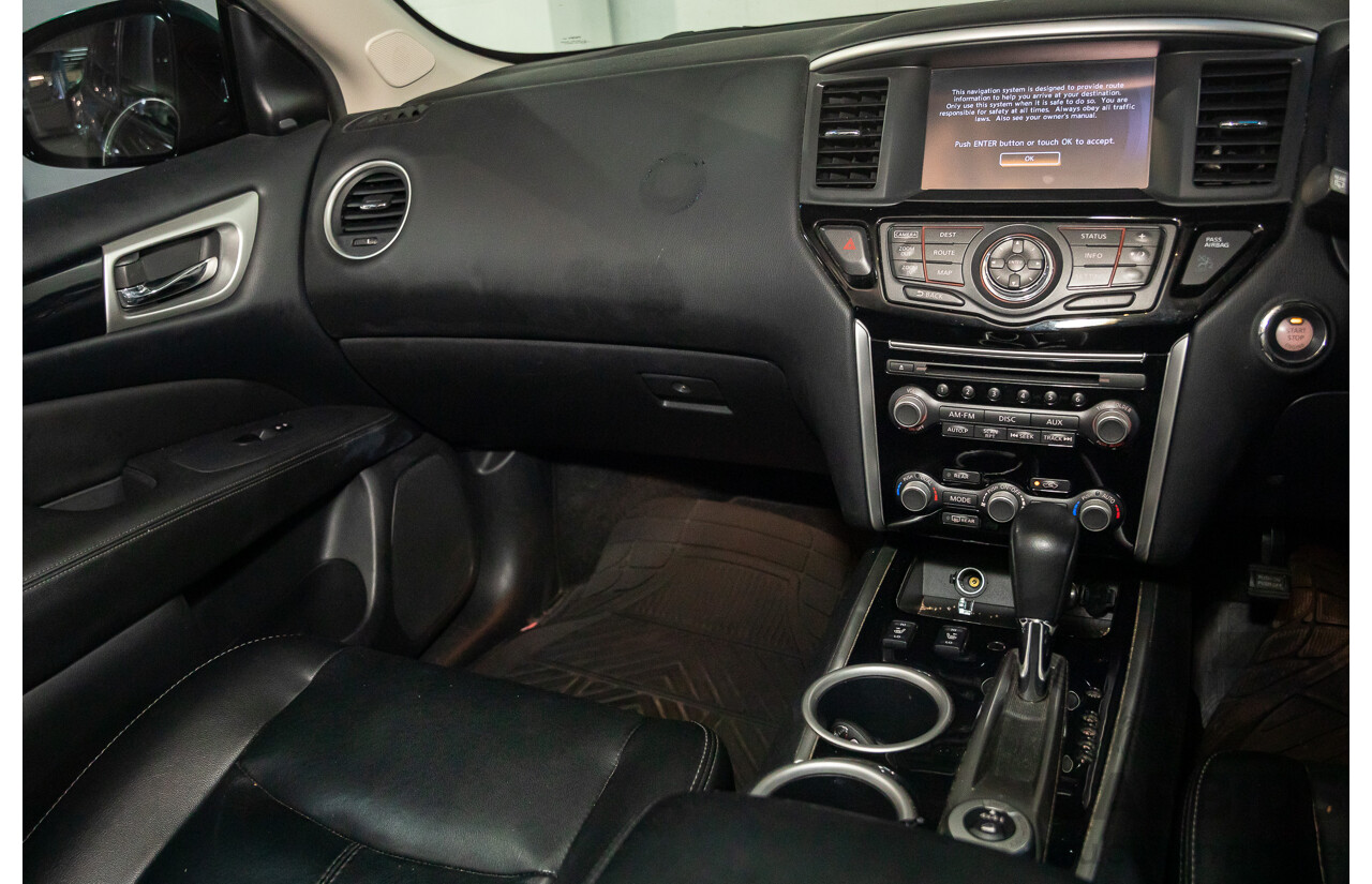 12/2015 Nissan Pathfinder ST-L (4x4) R52 MY15 4d Wagon Gun Metallic V6 3.5L