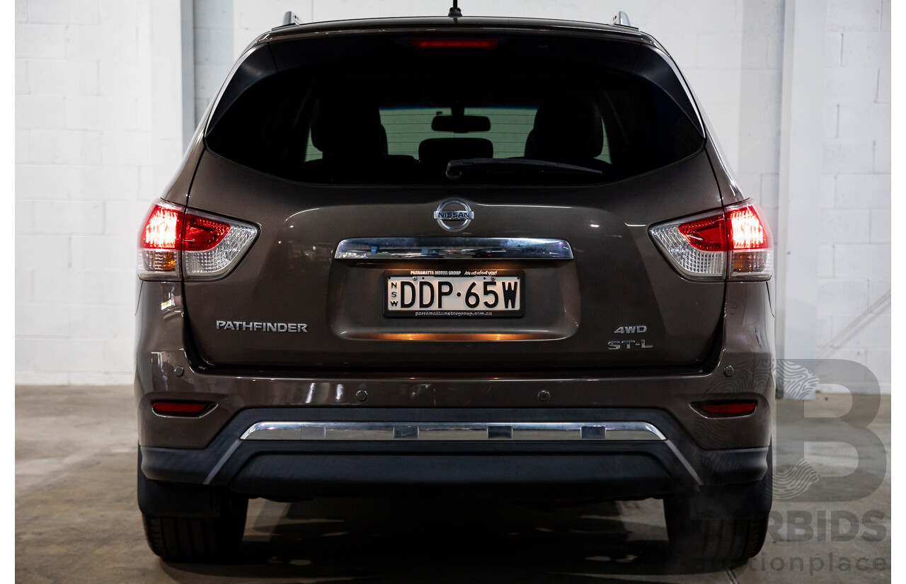 12/2015 Nissan Pathfinder ST-L N-Trek (4x4) R52 MY15 4d Wagon Gun Metallic V6 3.5L