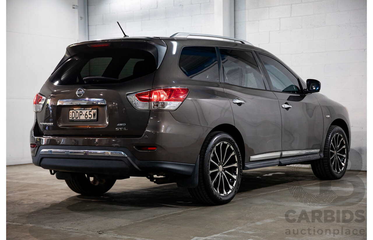 12/2015 Nissan Pathfinder ST-L N-Trek (4x4) R52 MY15 4d Wagon Gun Metallic V6 3.5L