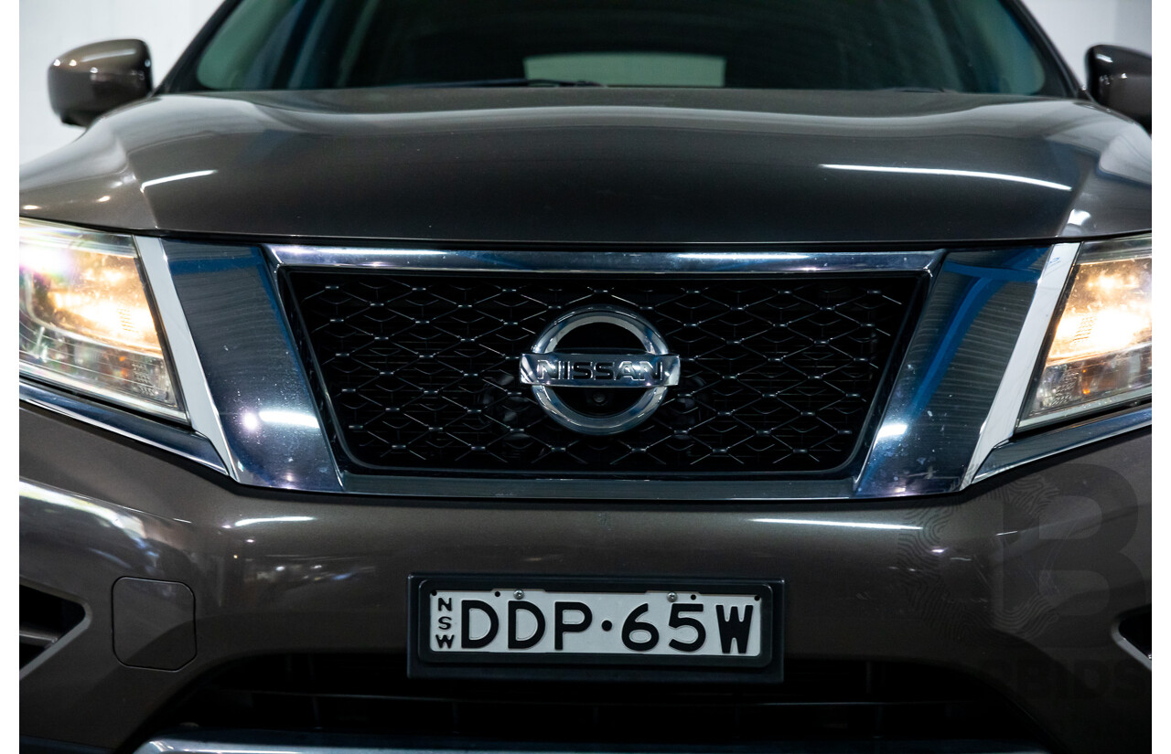 12/2015 Nissan Pathfinder ST-L N-Trek (4x4) R52 MY15 4d Wagon Gun Metallic V6 3.5L