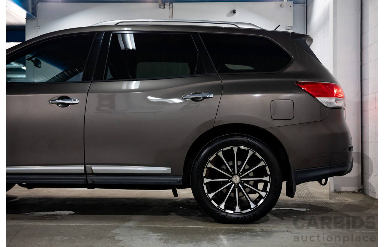 12/2015 Nissan Pathfinder ST-L N-Trek (4x4) R52 MY15 4d Wagon Gun Metallic V6 3.5L