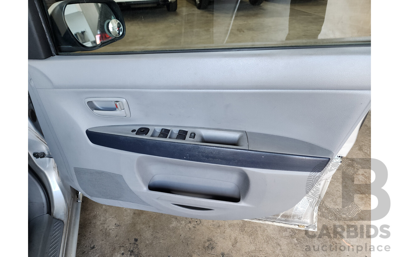 5/2003 Mazda Mazda2 NEO DY 5d Hatchback Silver 1.5L