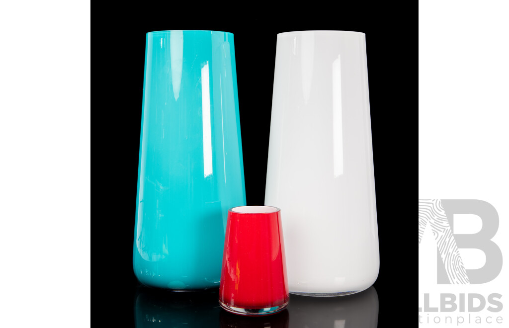 Set of Three Villeroy and Boch Hand Crafted Glass Vases