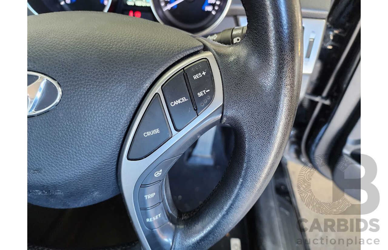 10/2014 Hyundai i30 Premium GD MY14 5d Hatchback Black 1.8L