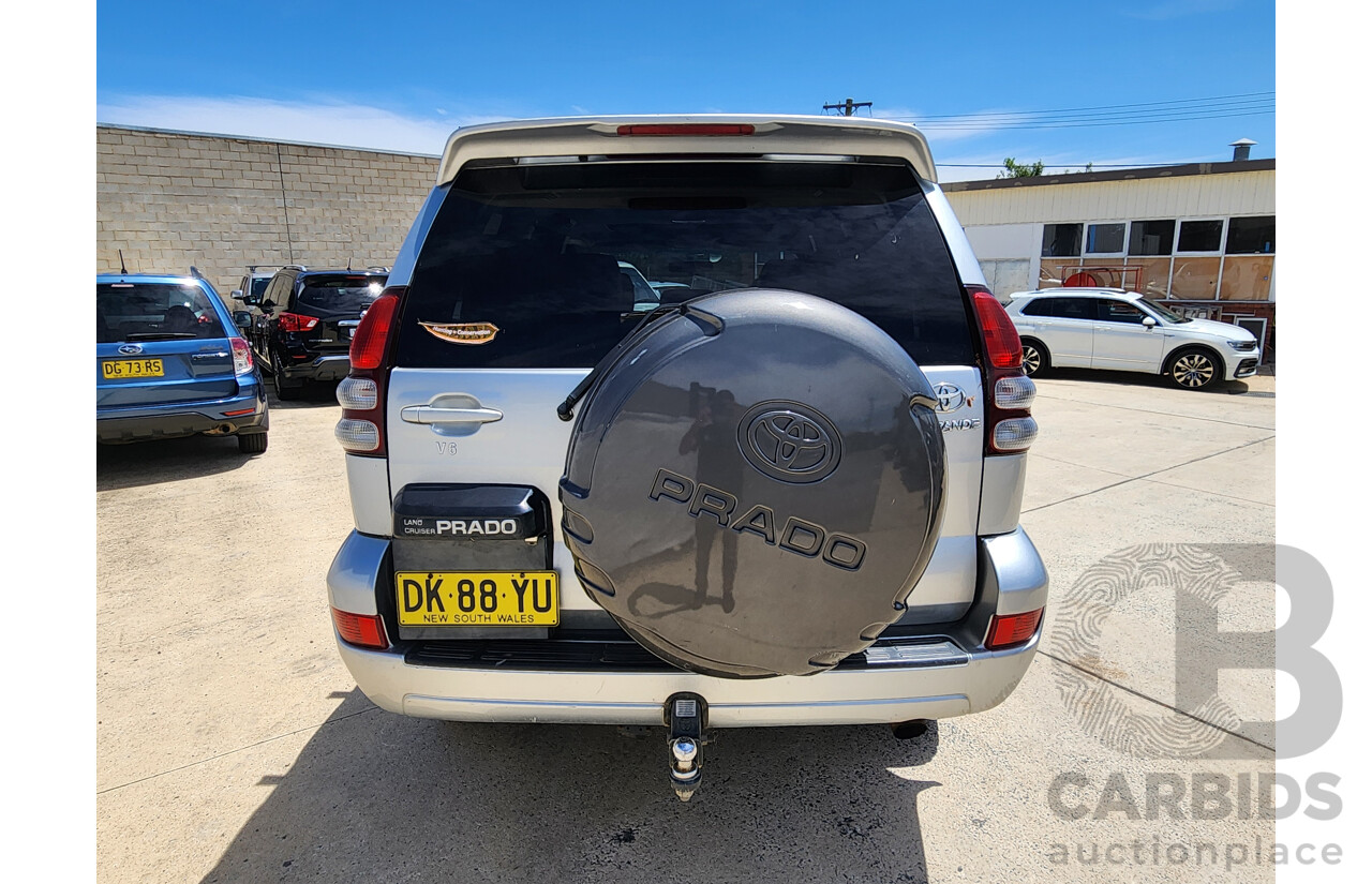 10/2004 Toyota Landcruiser Prado Grande (4x4) GRJ120R 4d Wagon Silver 4.0L