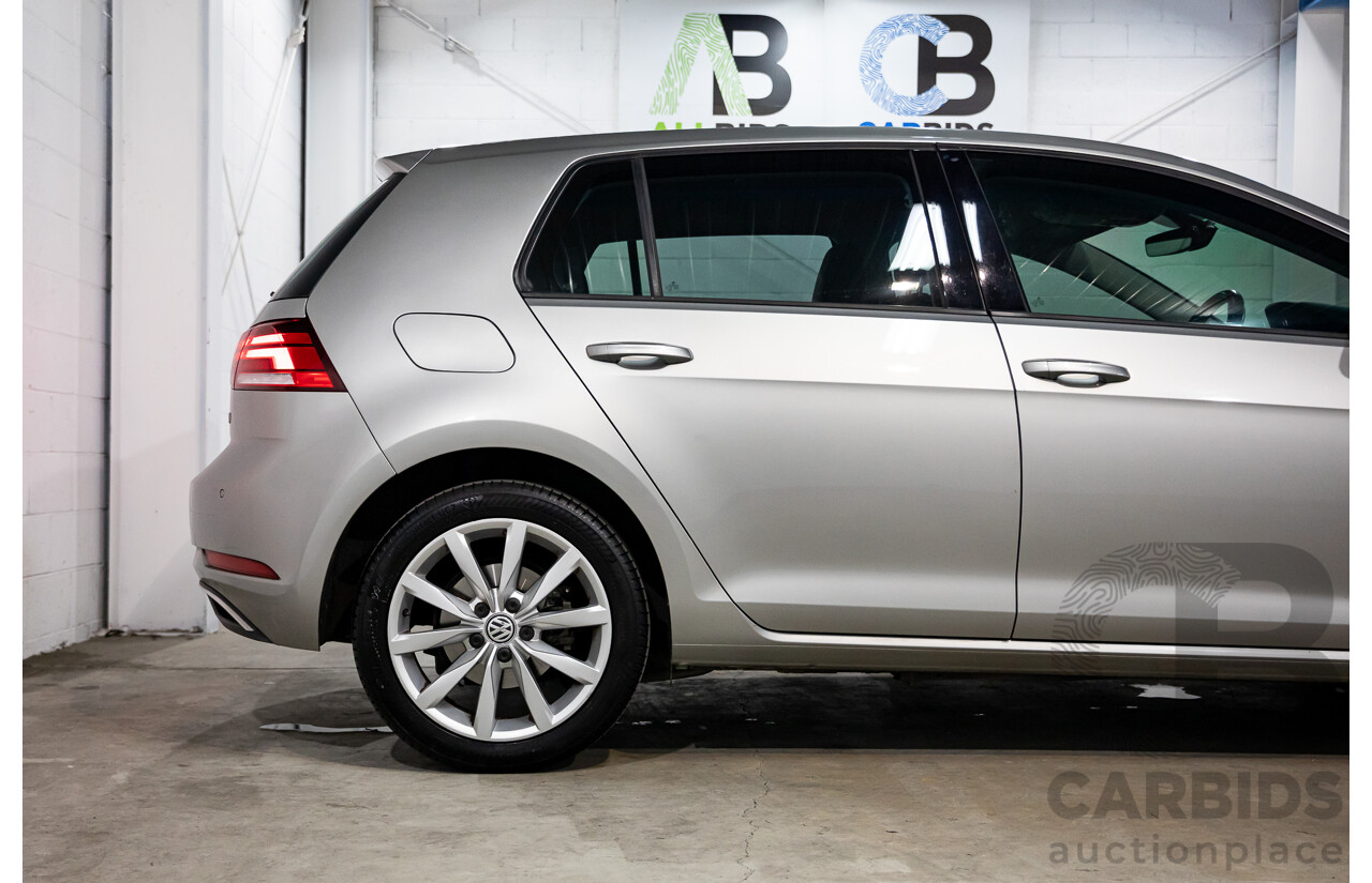 02/2018 Volkswagen Golf 110 TSI Comfortline (FWD) AU MY18 5d Hatchback Tungsten Silver Metallic Turbo 1.4L