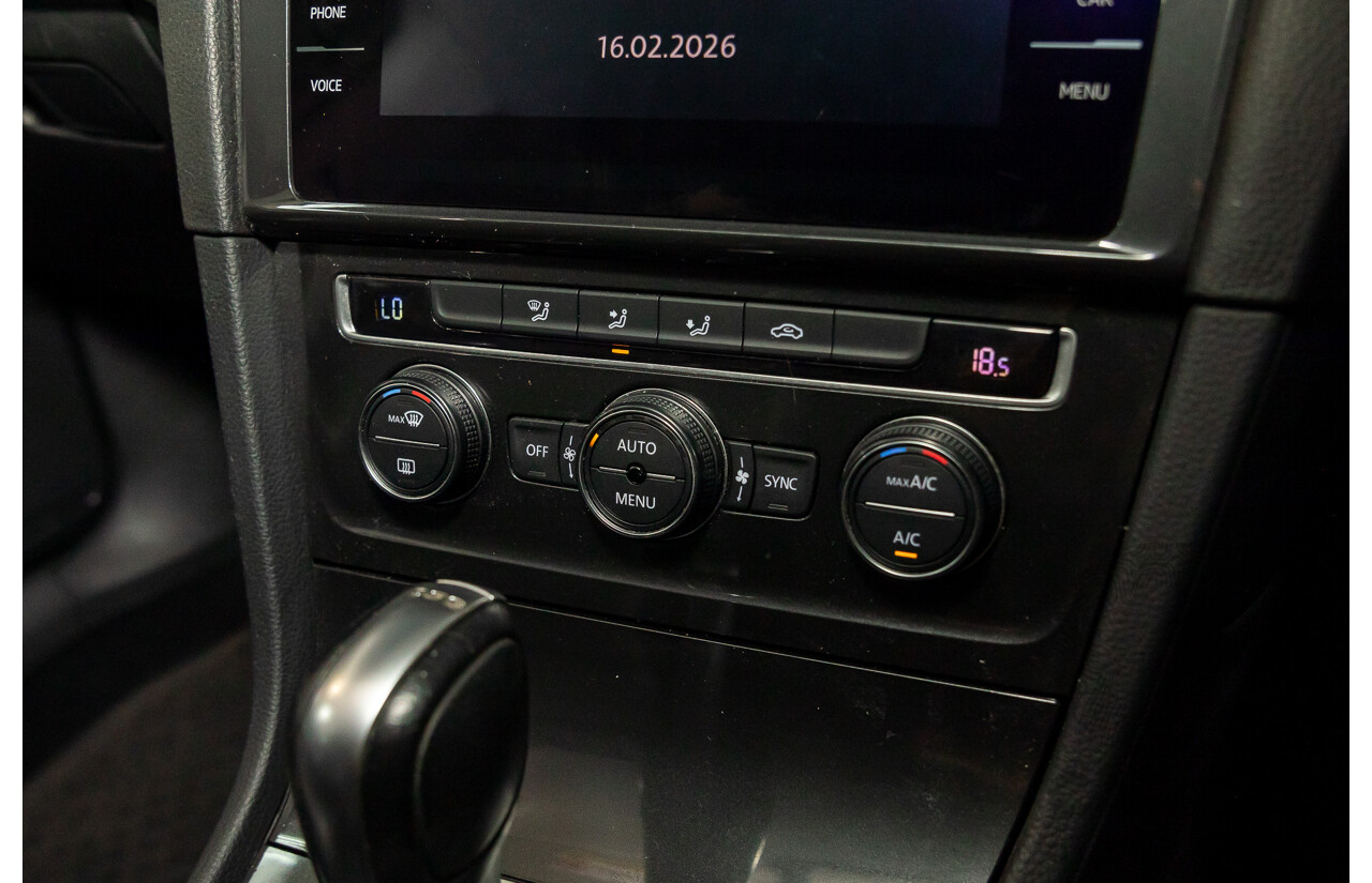 02/2018 Volkswagen Golf 110 TSI Comfortline (FWD) AU MY18 5d Hatchback Tungsten Silver Metallic Turbo 1.4L