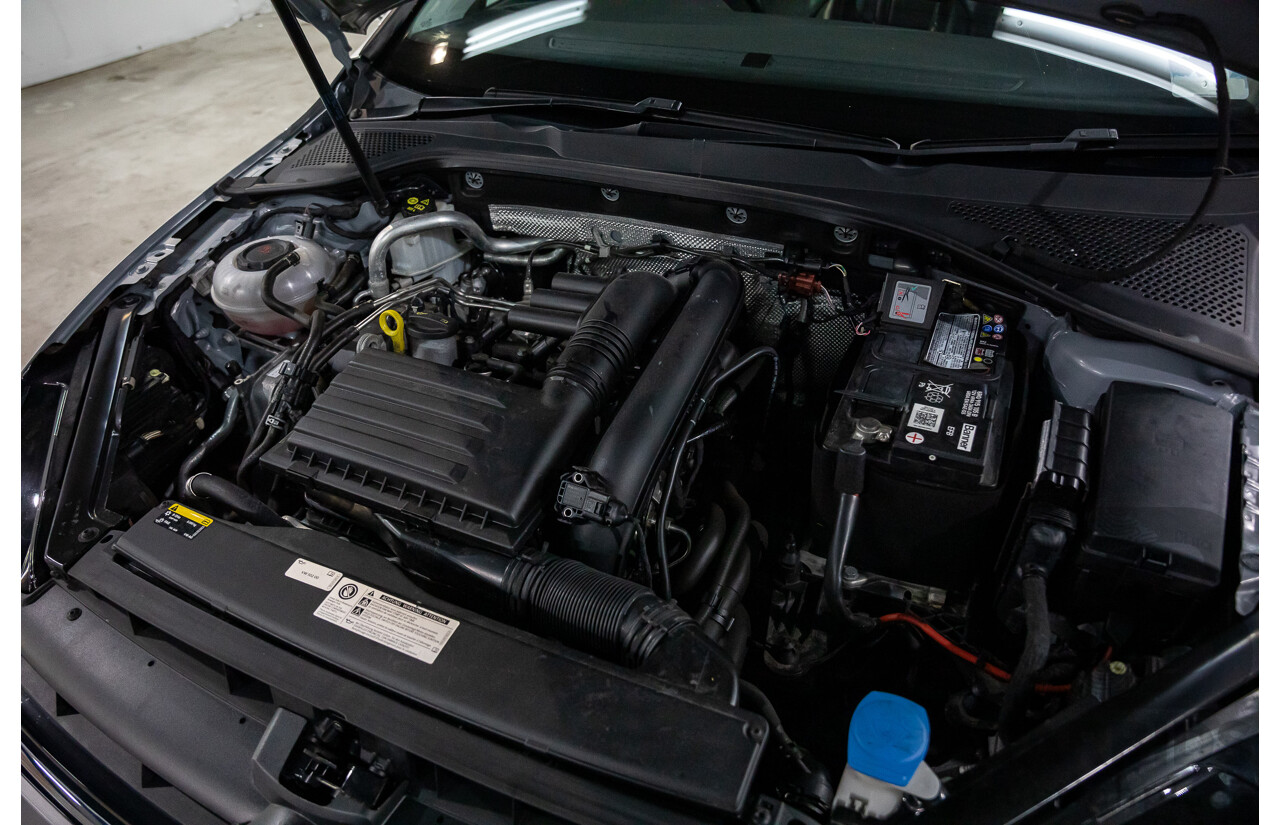 02/2018 Volkswagen Golf 110 TSI Comfortline (FWD) AU MY18 5d Hatchback Tungsten Silver Metallic Turbo 1.4L