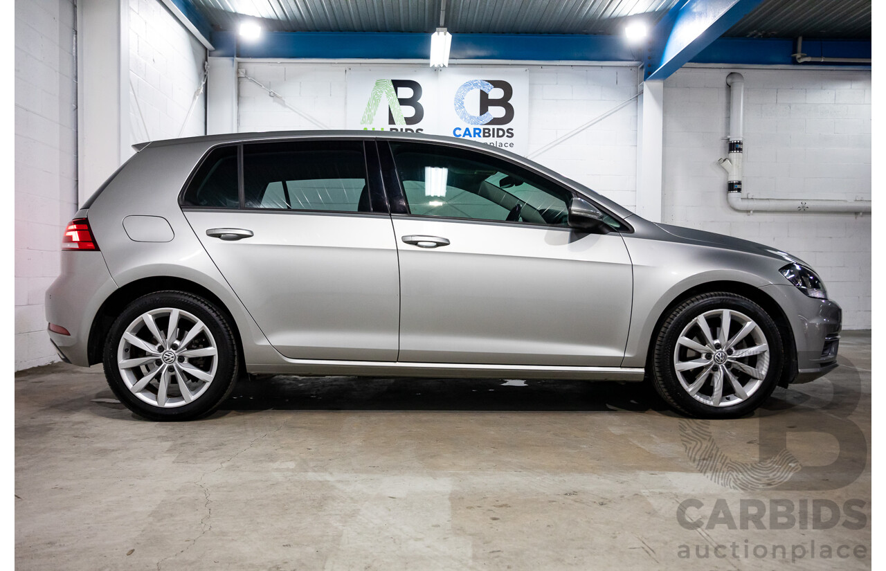 02/2018 Volkswagen Golf 110 TSI Comfortline (FWD) AU MY18 5d Hatchback Tungsten Silver Metallic Turbo 1.4L