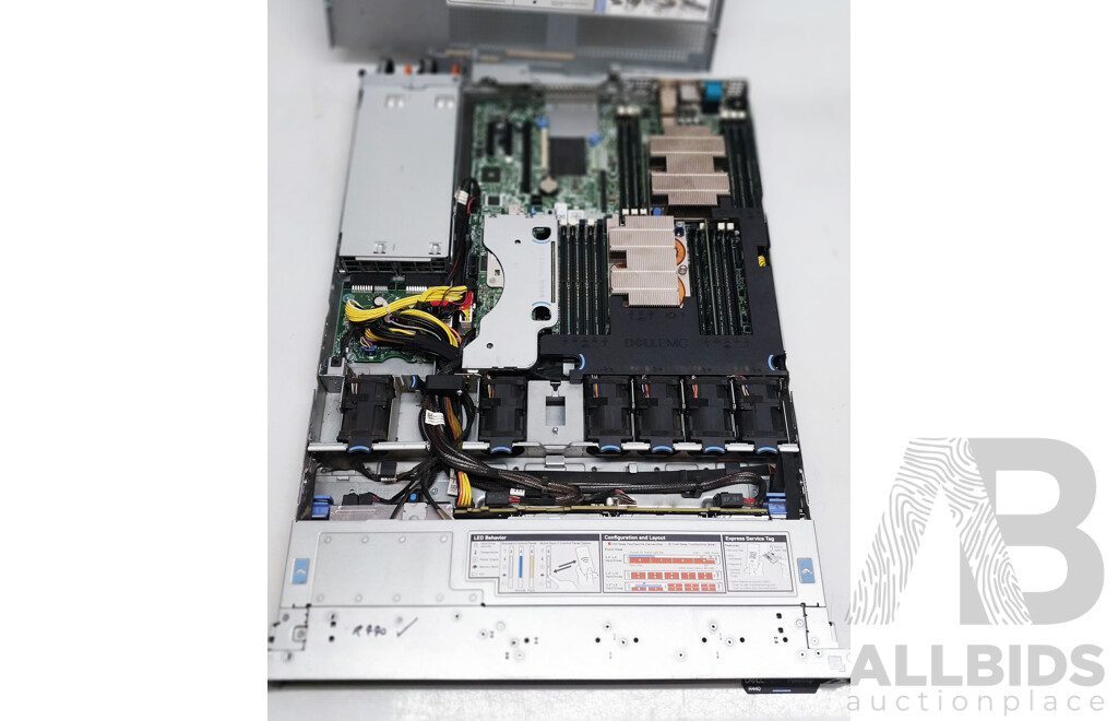 Dell EMC PowerEdge R440 Intel Xeon BRONZE (3106) 1.70GHz 8-Core CPU 1RU Server w/ 16GB DDR4