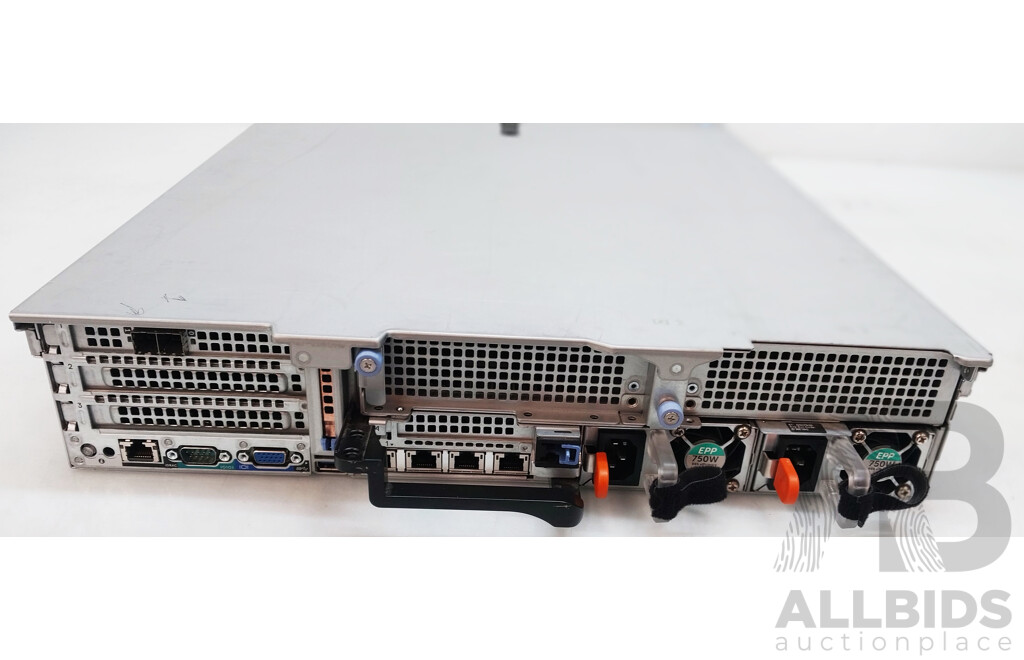 Dell EMC PowerEdge R740 Dual Intel Xeon SILVER (4114) 2.20GHz-3.00GHz 10-Core CPU 384GB DDR4 2RU Server