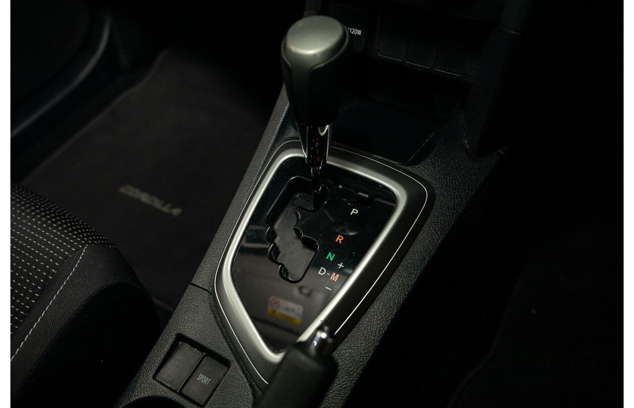 5/2014 Toyota Corolla Ascent Sport ZRE182R 5d Hatchback Attitude Black Metallic 1.8L