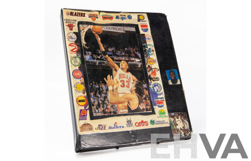 L12 - Folder of Vintage NBA Basketball Trading Cards