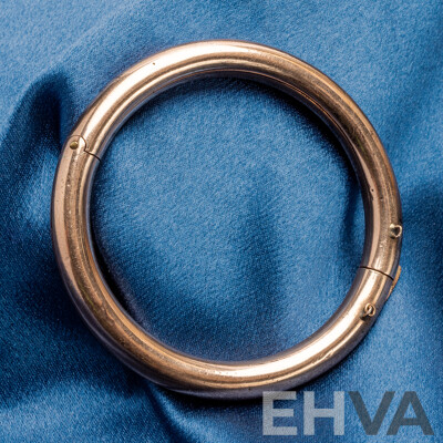 L114 - Vintage 9ct Rose Gold Lined Silver Hinged Golf Bangle - 27.28gms