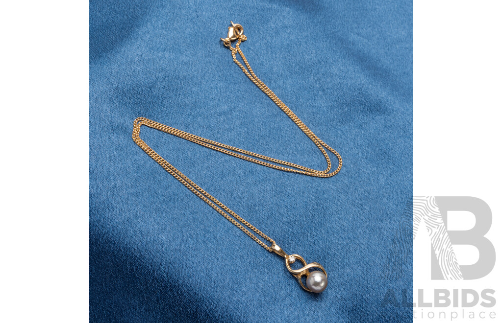 14ct Yellow Gold Pendant with Cultured Freshwater Pearl, Diamond. Gold Plated Chain