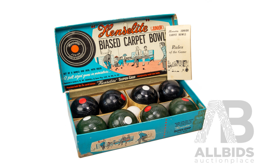 Vintage Henselite Bias Carpet Bowls in Original Box
