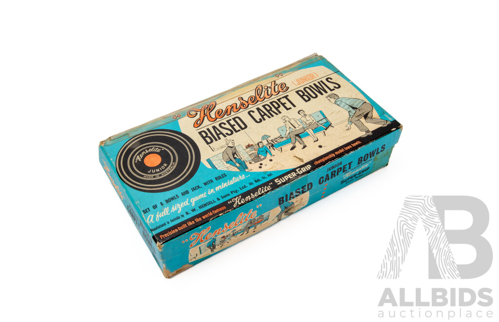 Vintage Henselite Bias Carpet Bowls in Original Box