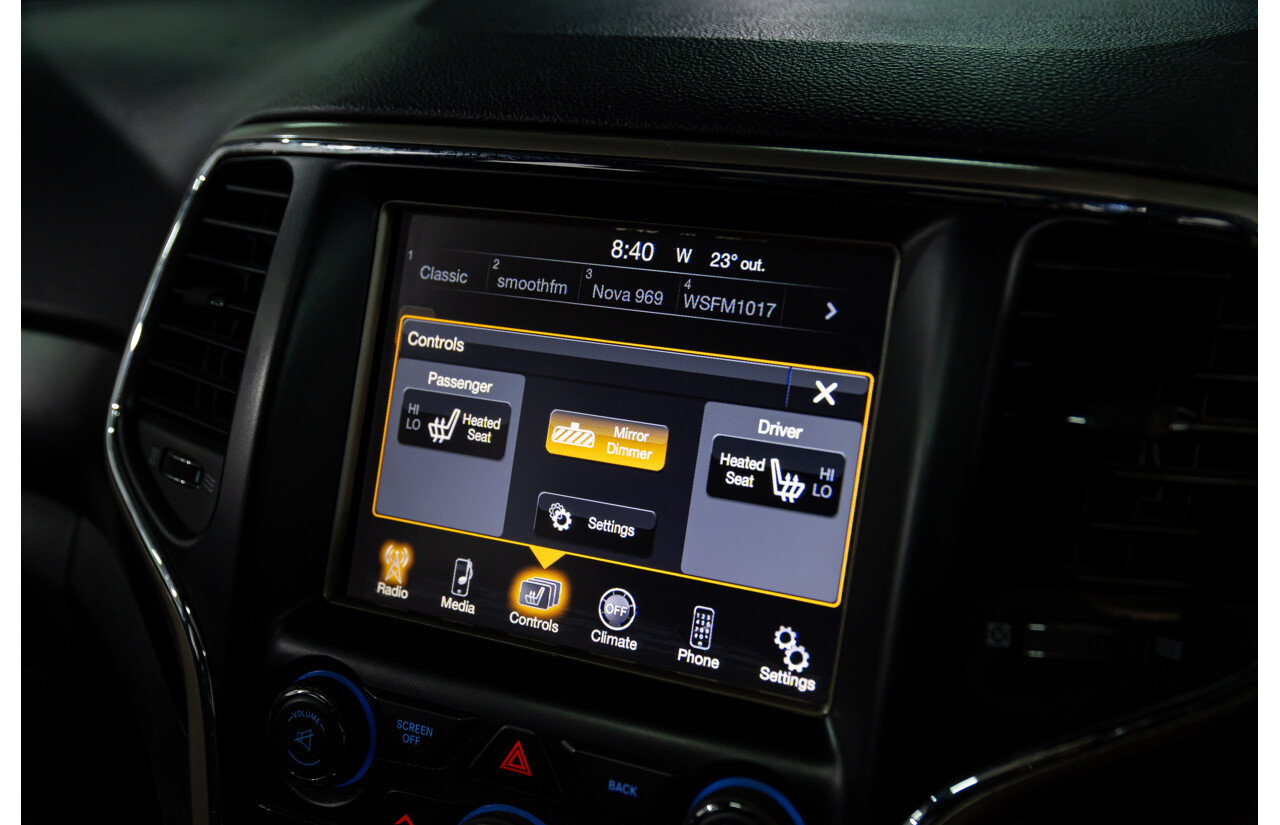 5/2014 Jeep Grand Cherokee Laredo (4x4) WK MY14 4d Wagon Billet Silver Metallic Turbo Diesel 3.0L